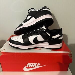 Women’s Nike Dunk Low Black & White Pandas, size 8.5